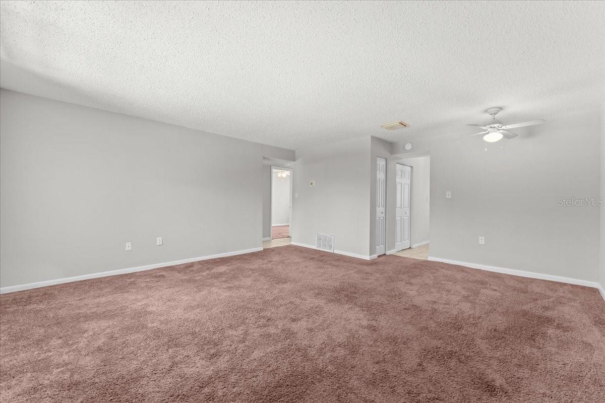 12407 Oak Cedar Pl #202 Property Photo 2