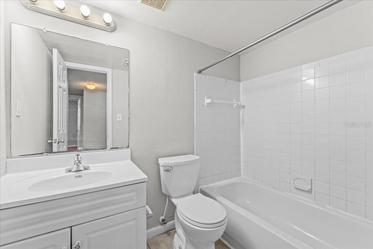 12407 Oak Cedar Pl #202 Property Photo 14