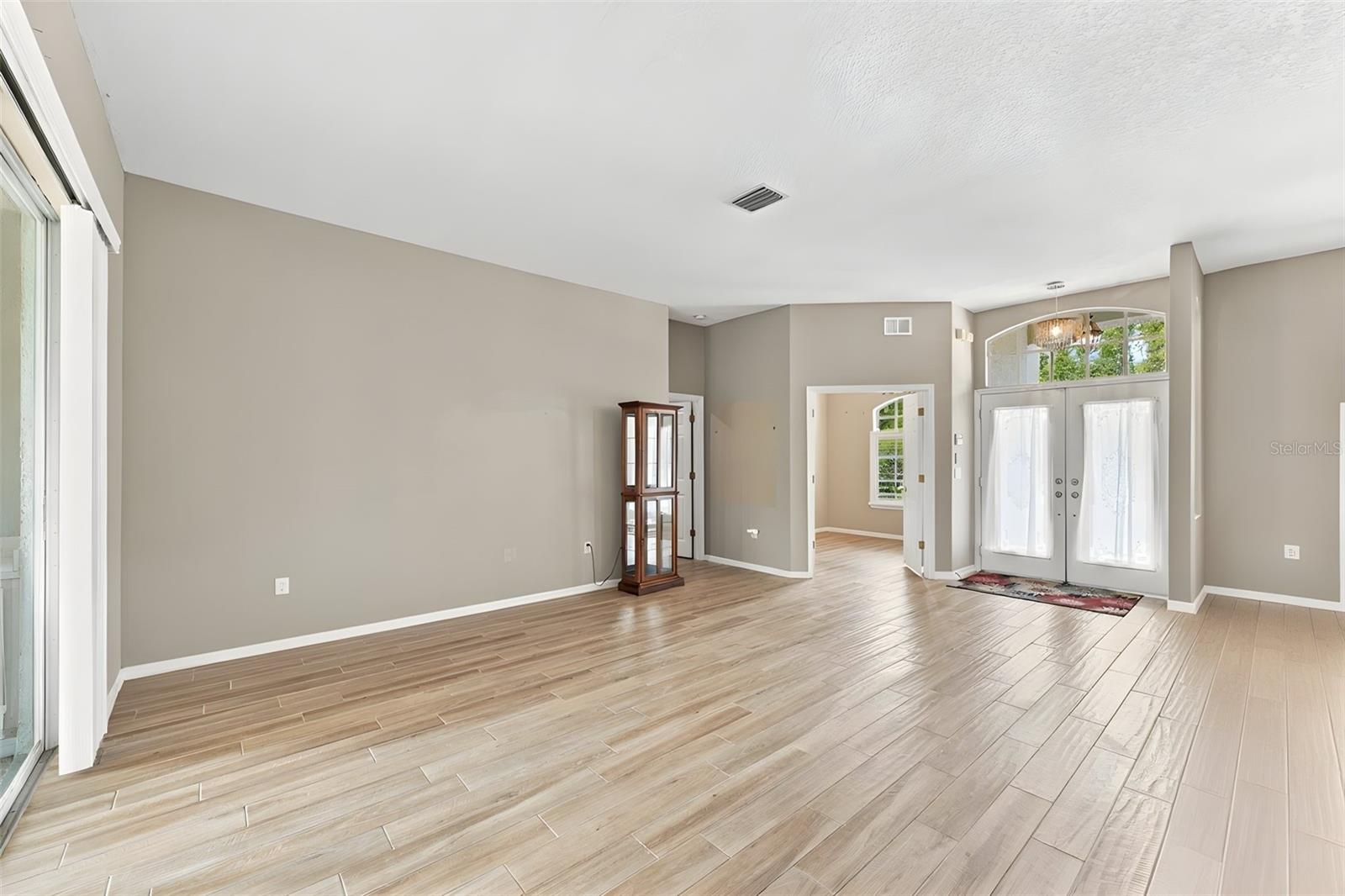 7521 Melogold Cir Property Photo 7