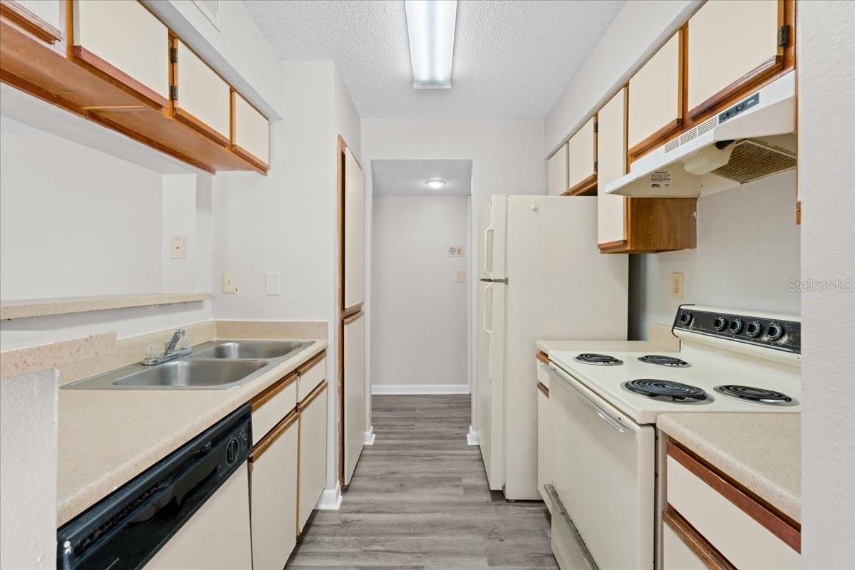 8641 Fancy Finch Dr #102 Property Photo 6