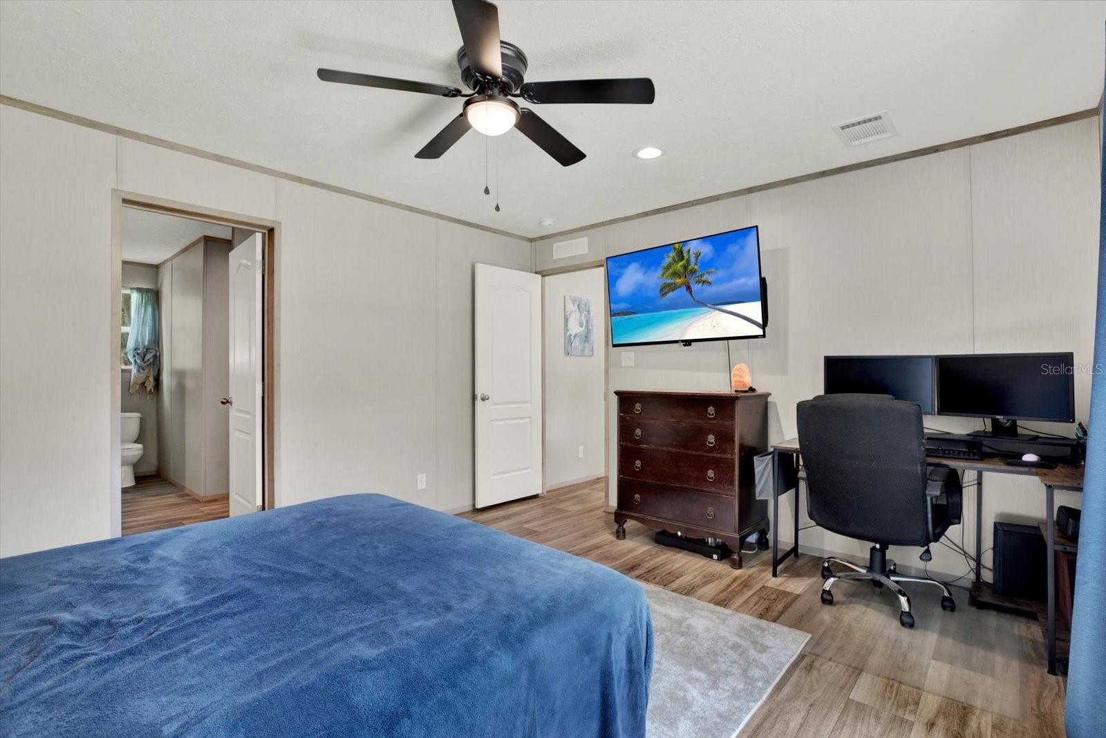2845 N Lakefront Dr Property Photo 8