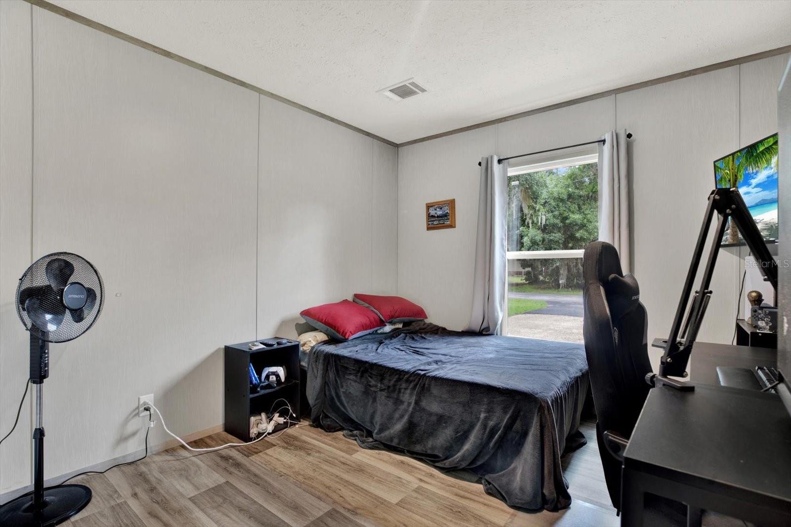 2845 N Lakefront Dr Property Photo 13
