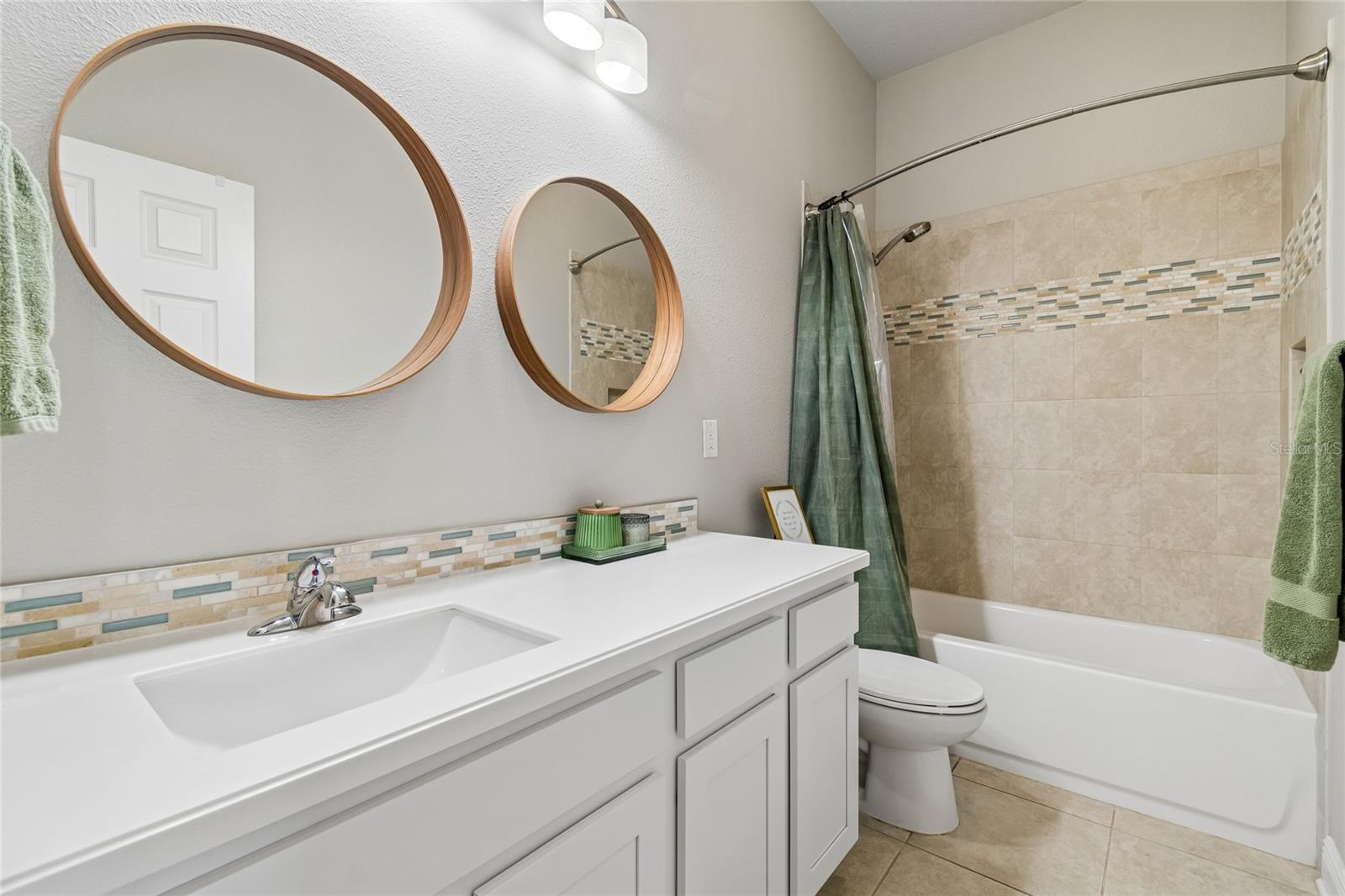 7223 Hourglass Dr Property Photo 23