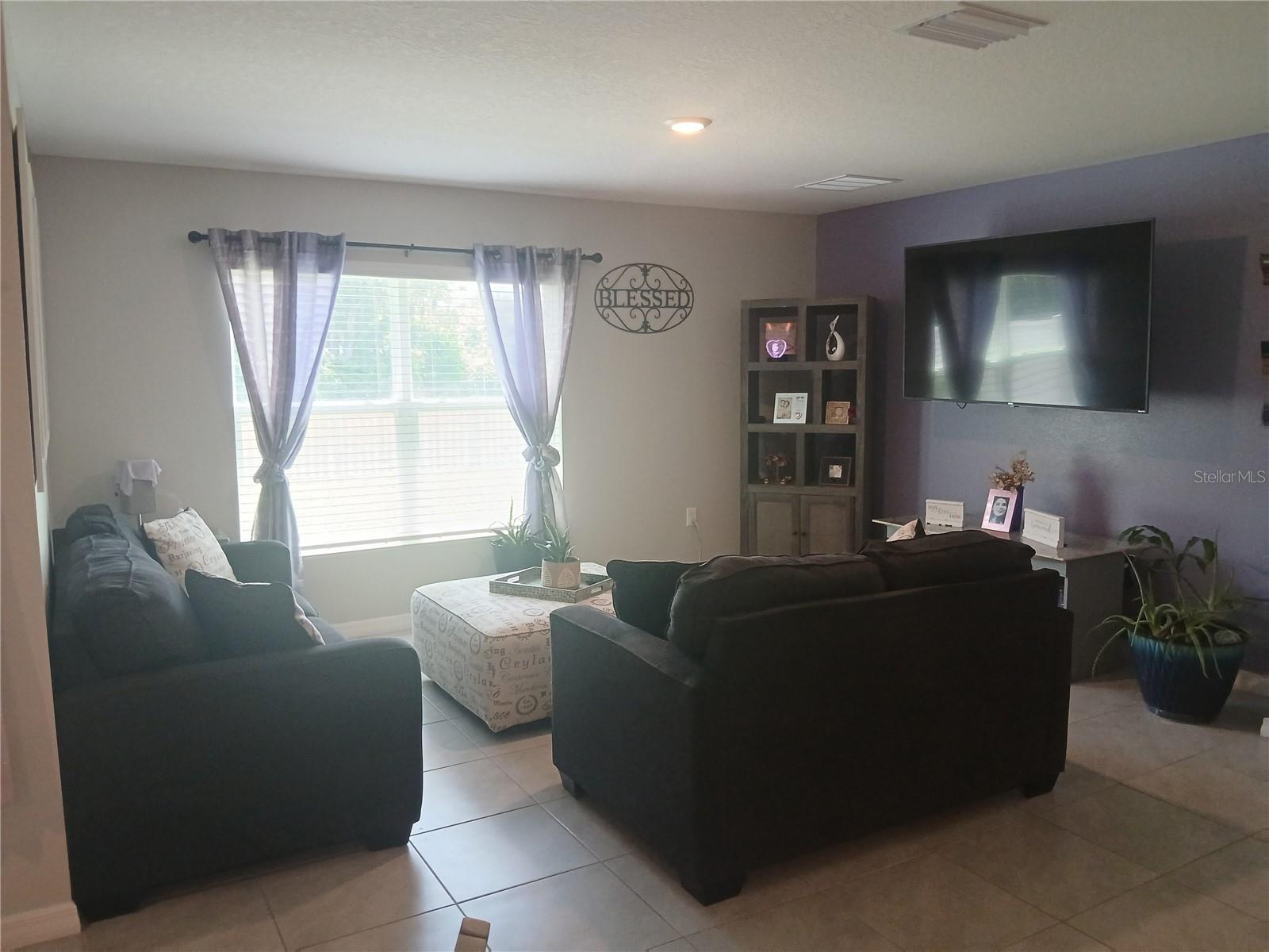 3719 Capri Coast Dr Property Photo 9