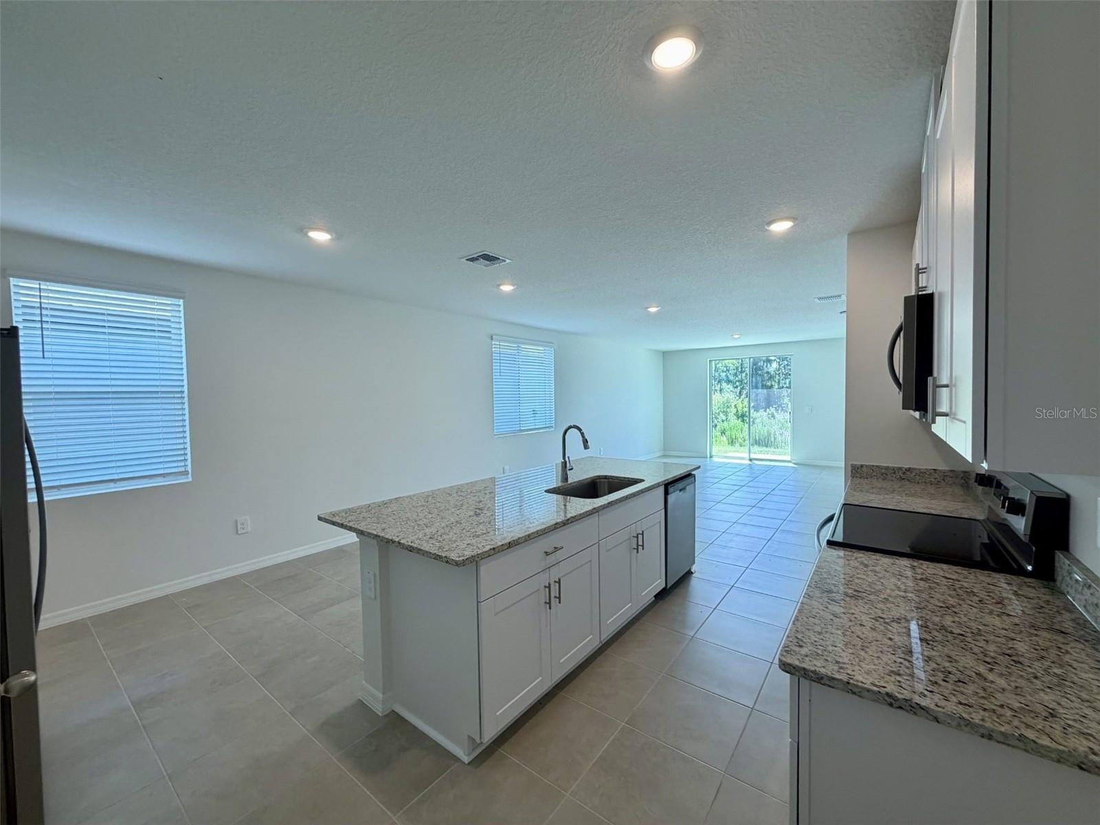 1483 Brekey Way Property Photo 4