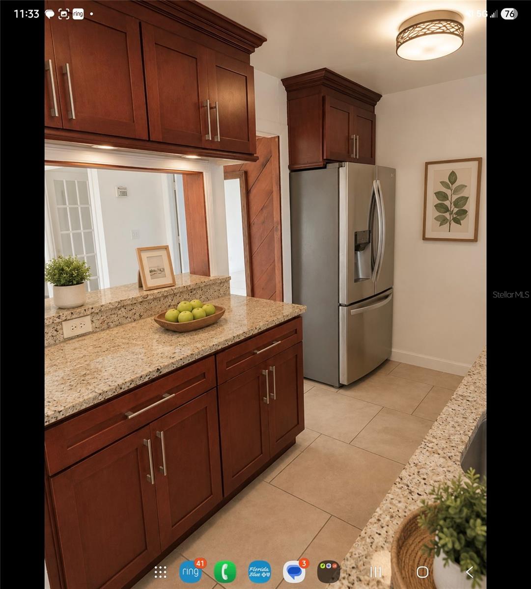 3 COUNTRY CLUB CT Property Photo 1