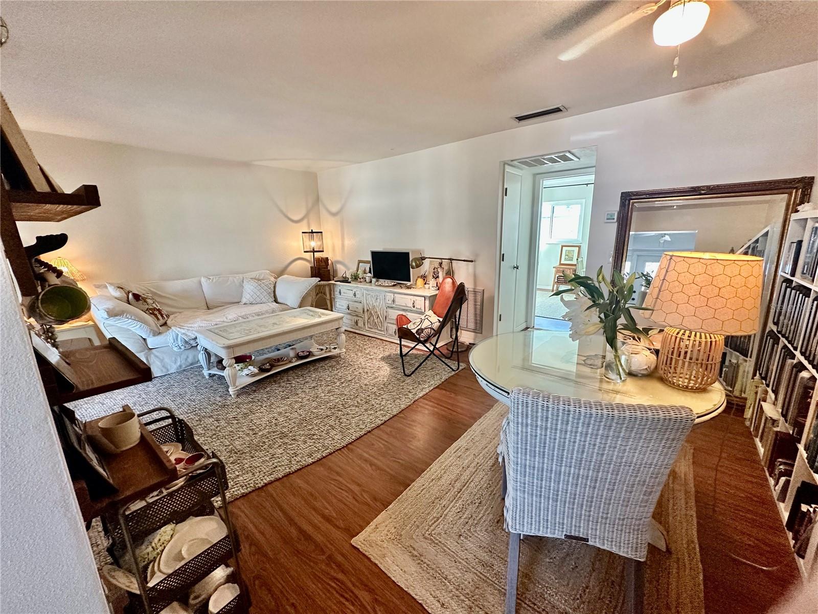 1221 Drew St #d9 Property Photo 4