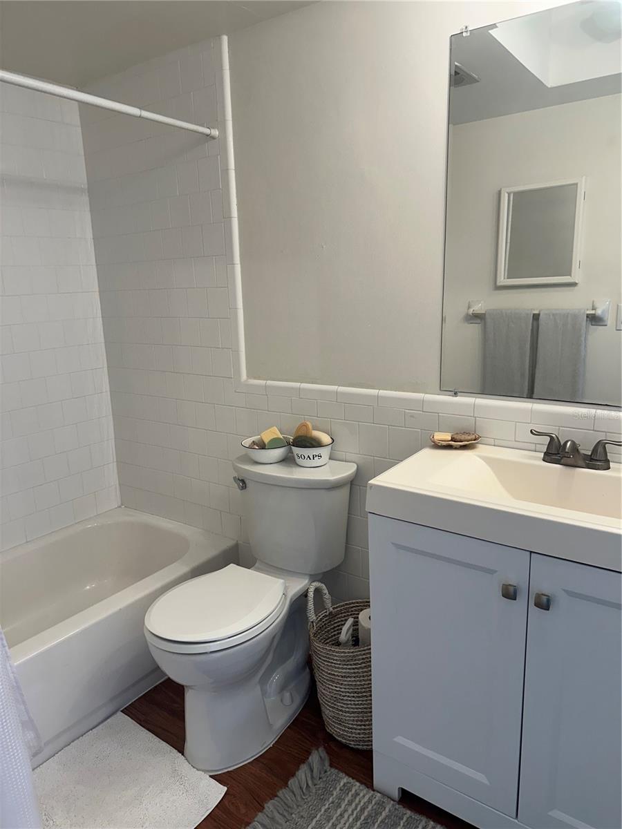 1221 Drew St #d9 Property Photo 8