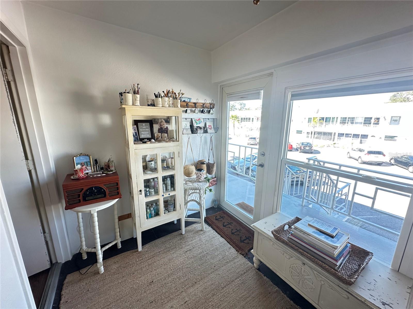 1221 Drew St #d9 Property Photo 11