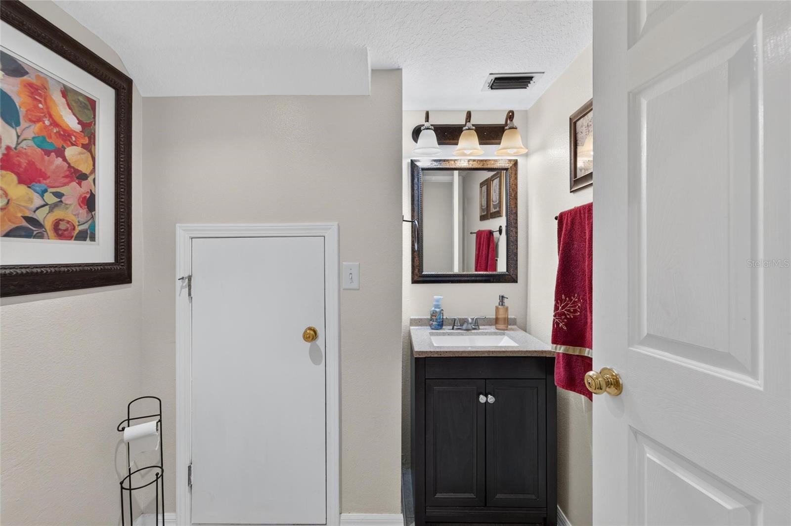 10818 Brickside Ct Property Photo 8