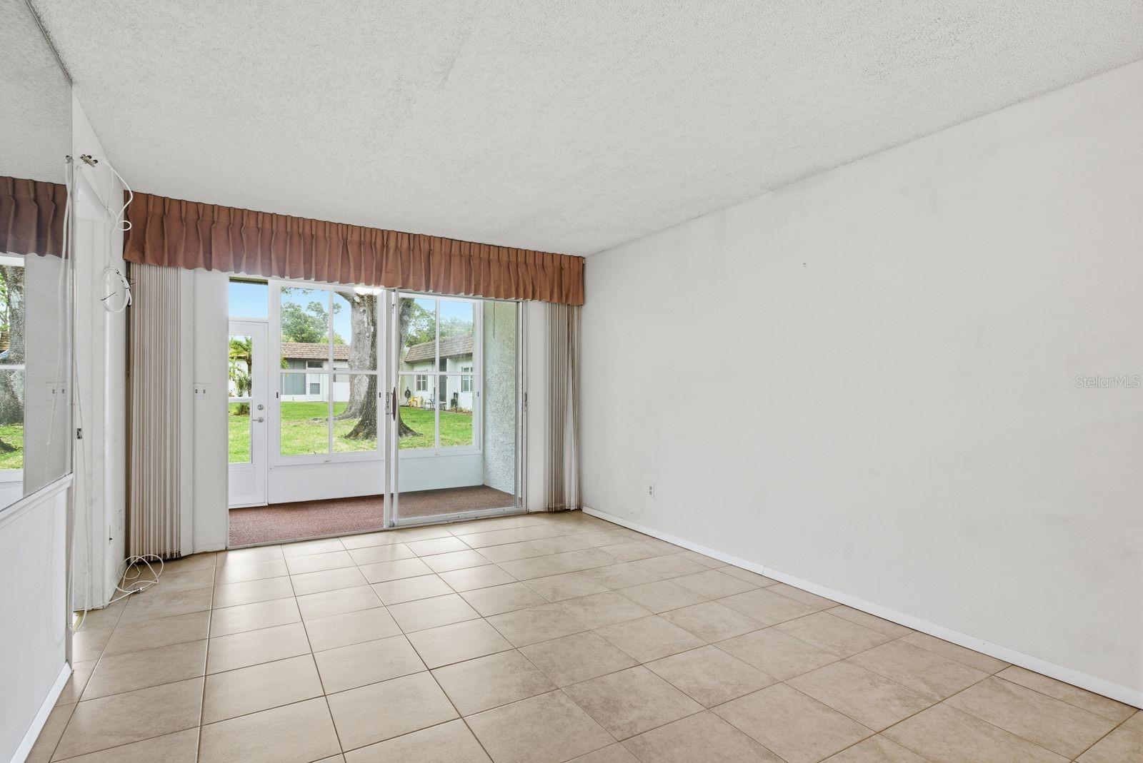 3127 Mission Grove Dr #3127 Property Photo 7