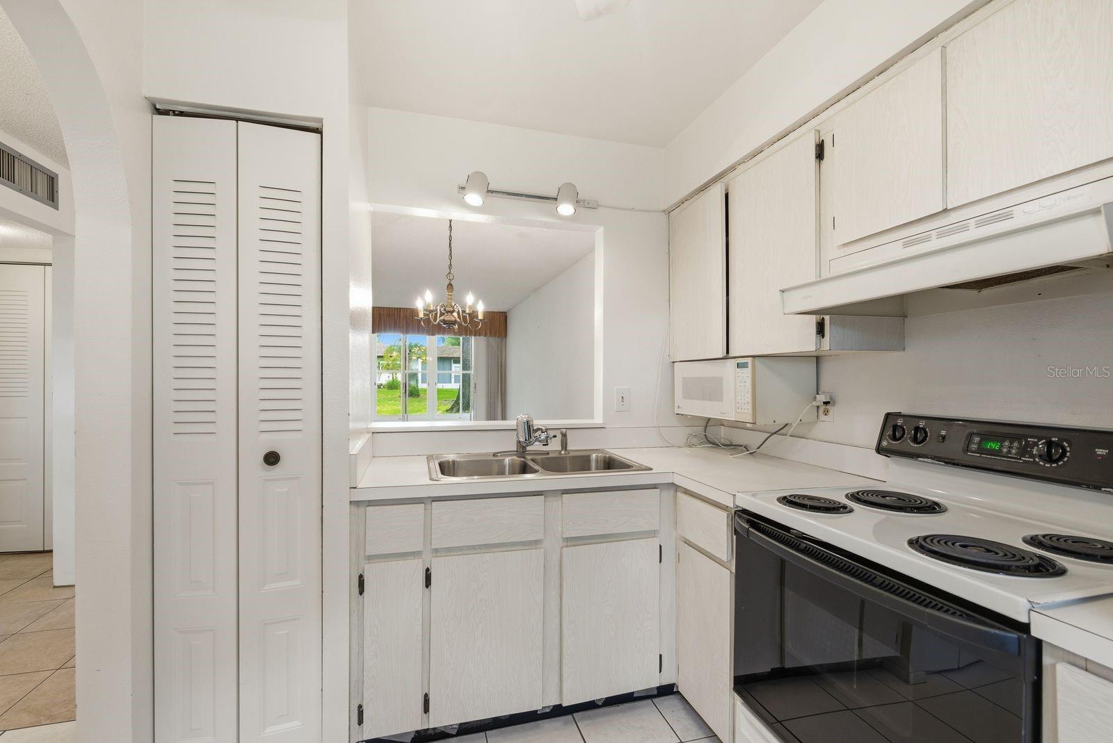 3127 Mission Grove Dr #3127 Property Photo 12