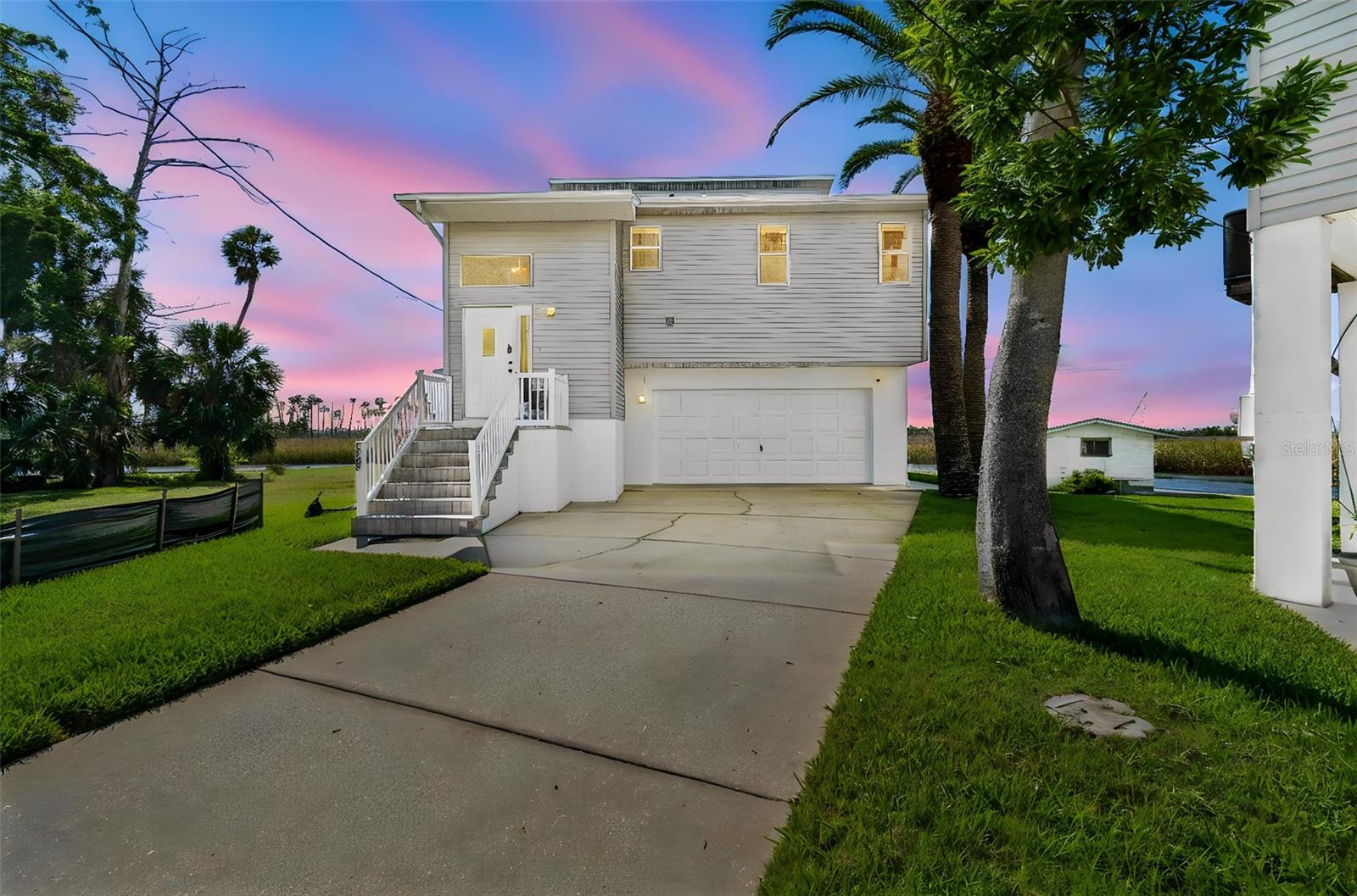 5247 Tropical Pt Property Photo 1