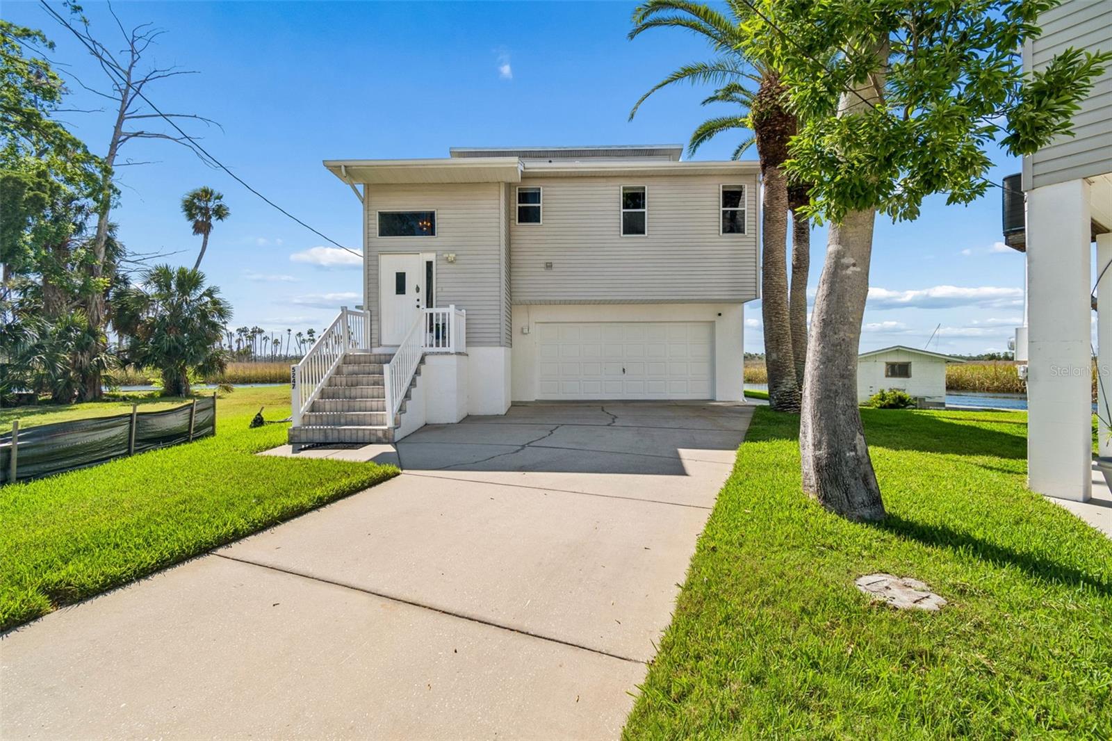 5247 Tropical Pt Property Photo 2