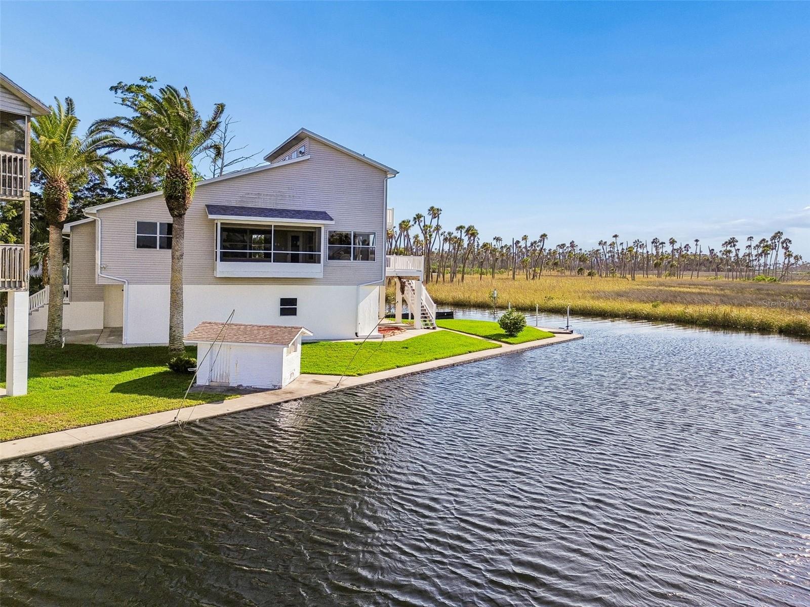 5247 Tropical Pt Property Photo 8