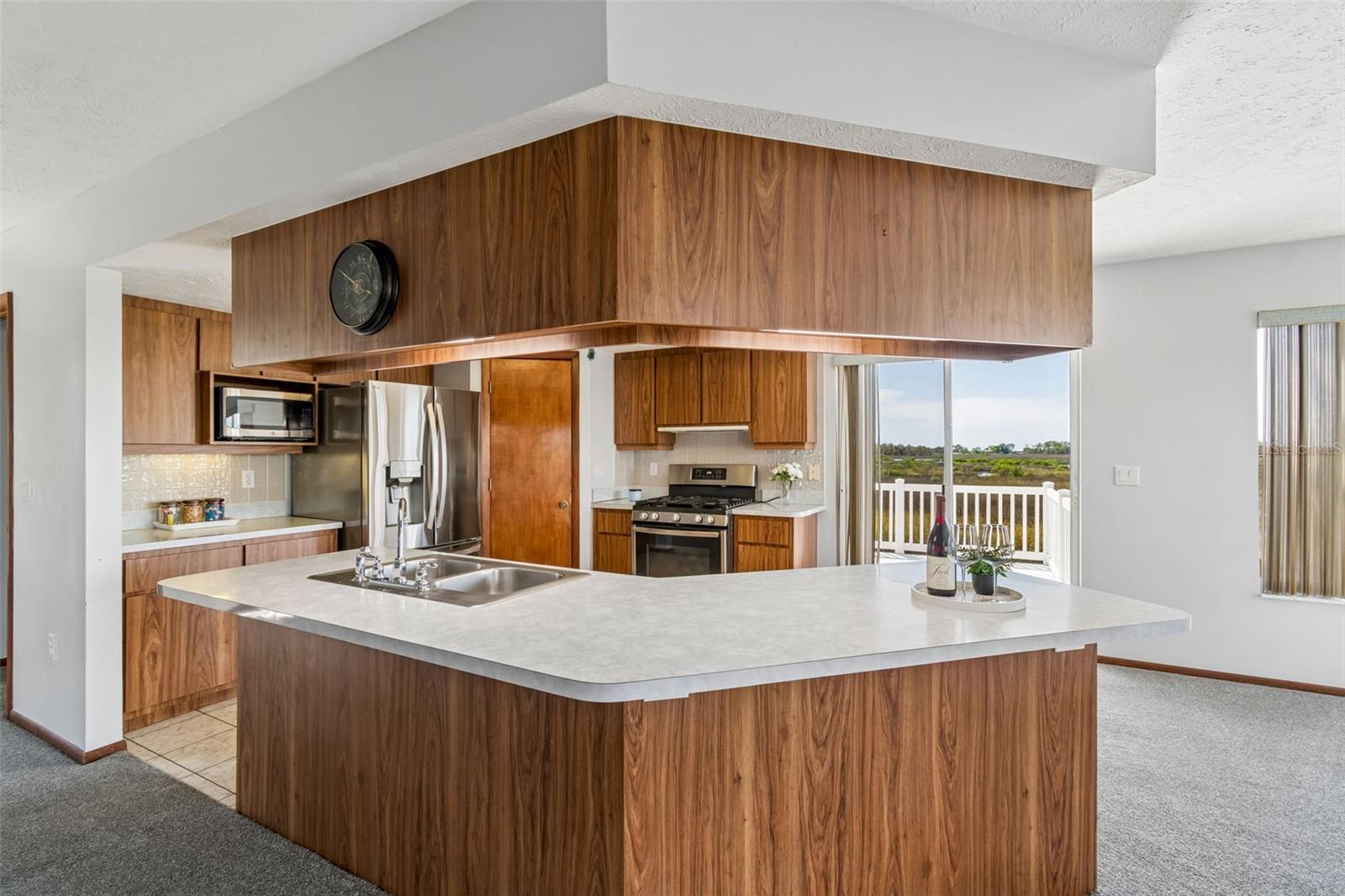 5247 Tropical Pt Property Photo 26