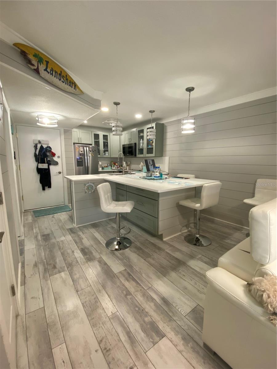 230 Medallion Blvd #d Property Photo 5