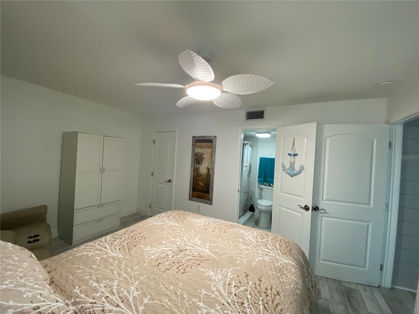 230 Medallion Blvd #d Property Photo 14