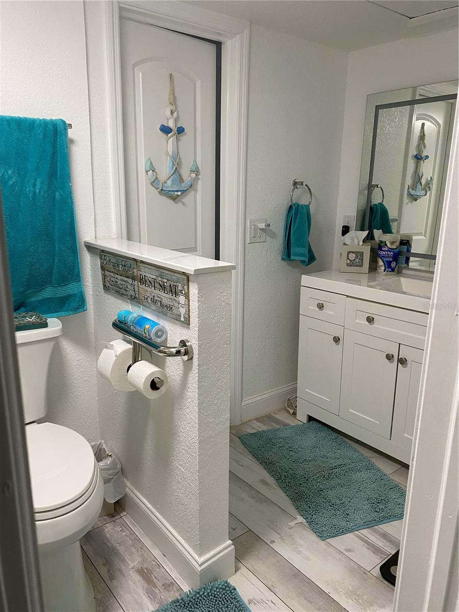 230 Medallion Blvd #d Property Photo 20