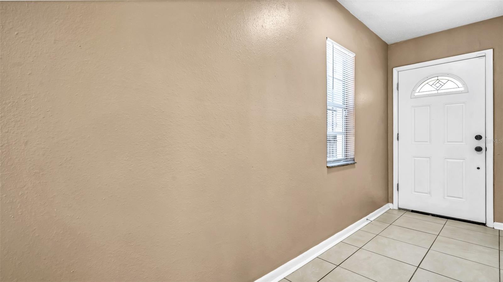 2610 E Lake Ave Property Photo 6