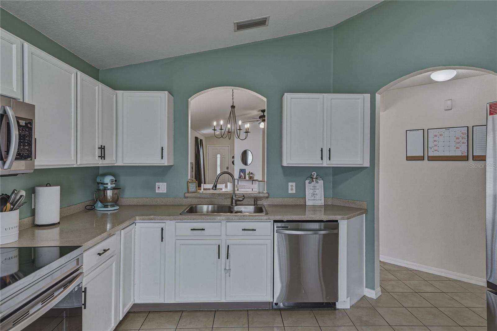 8160 Canterbury Lake Blvd Property Photo 20