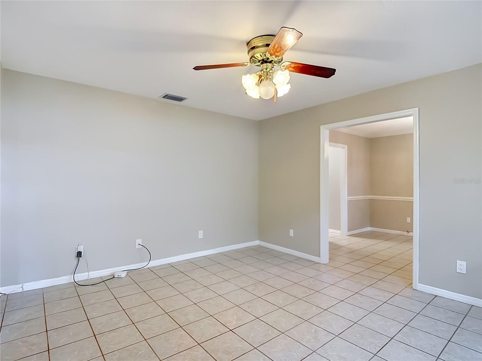12721 N Armenia Ave Property Photo 20