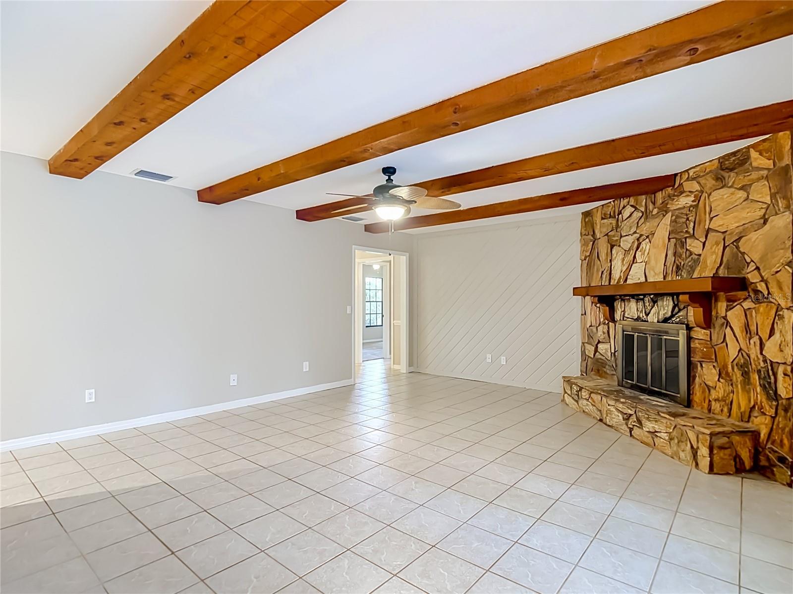 12721 N Armenia Ave Property Photo 26