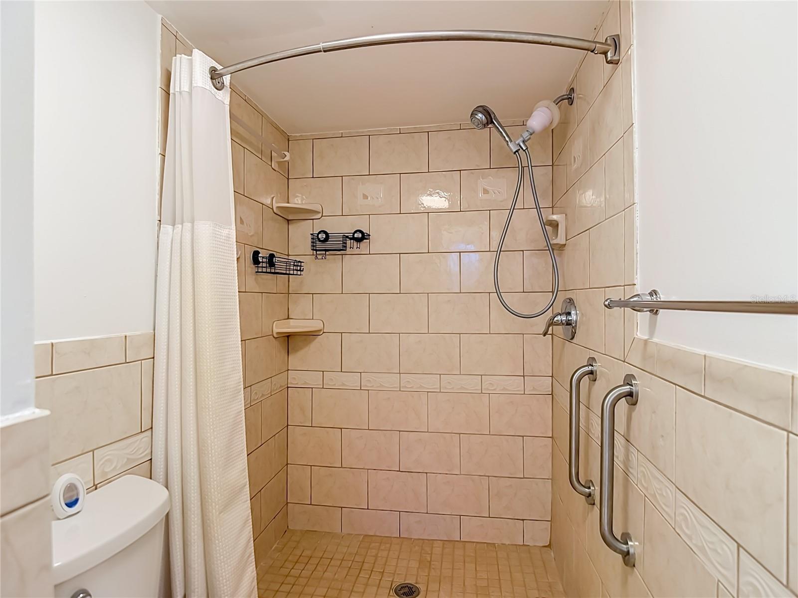 12721 N Armenia Ave Property Photo 45