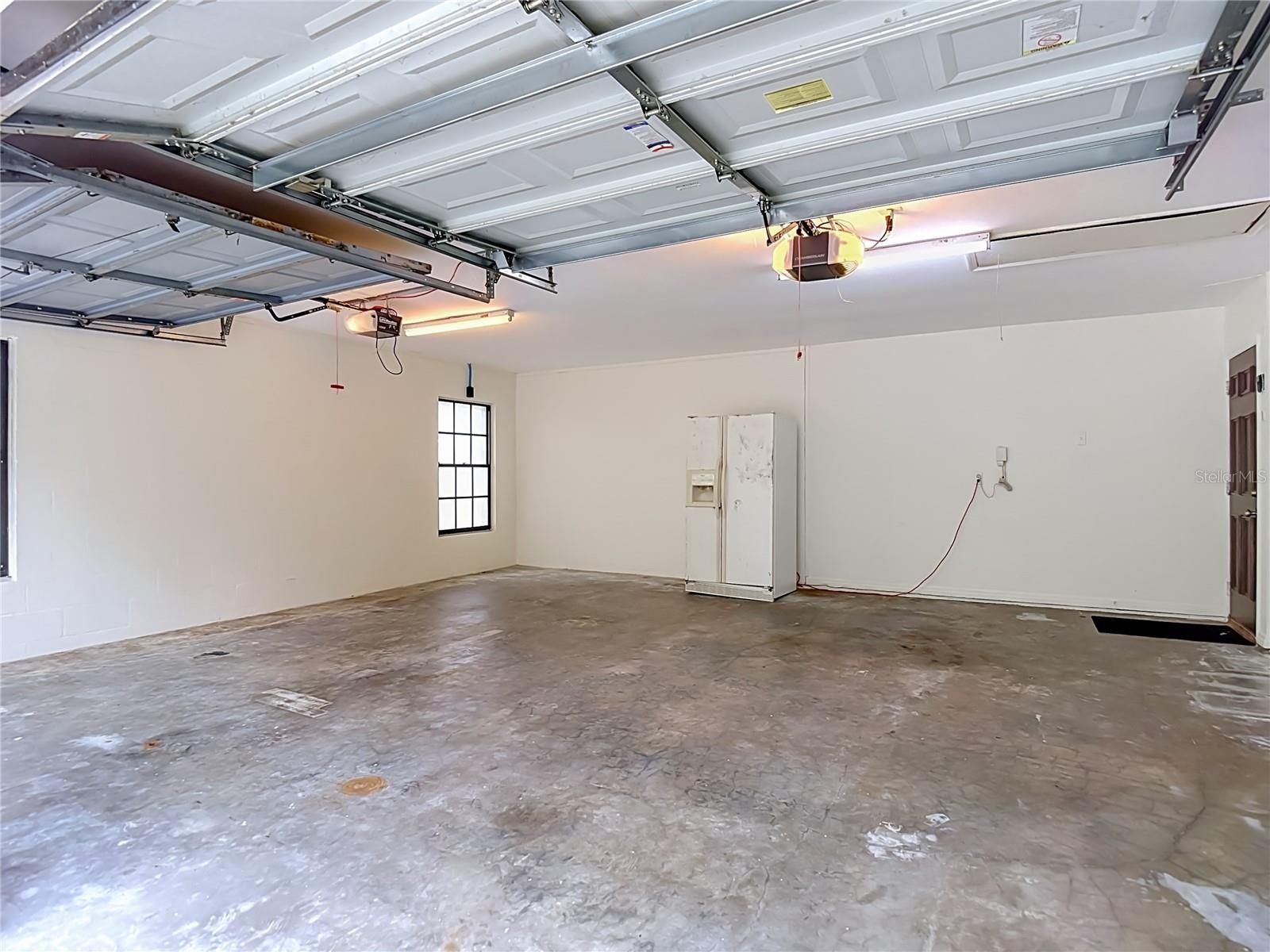 12721 N Armenia Ave Property Photo 61