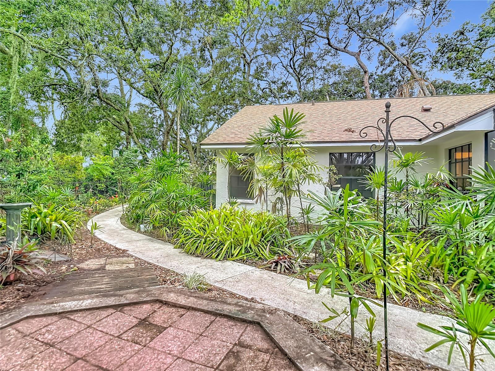 12721 N Armenia Ave Property Photo 67