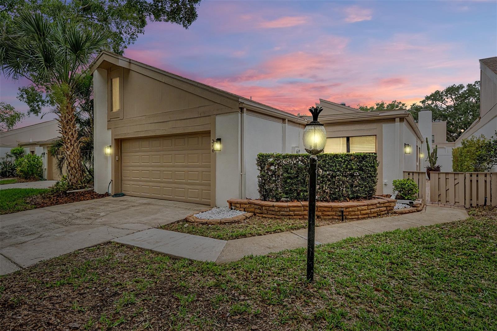 360 S Woodlands Dr Property Photo 1