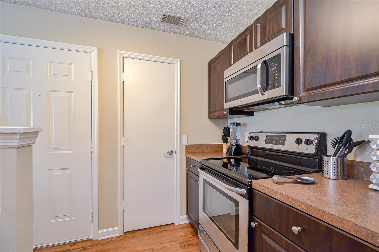 11901 4th St N #4206 Property Photo 10