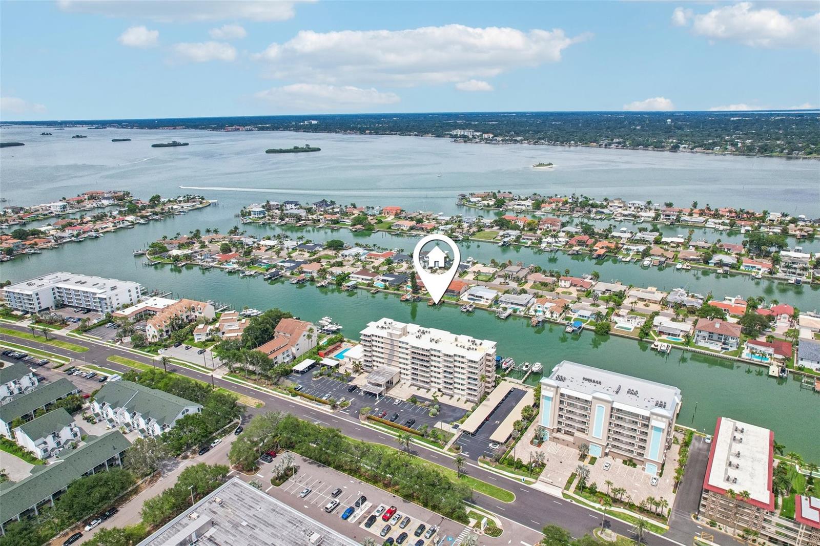 223 Island Way #4c Property Photo 1