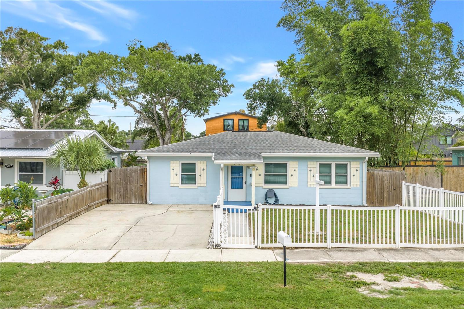 5213 Tangerine Ave S Property Photo 1