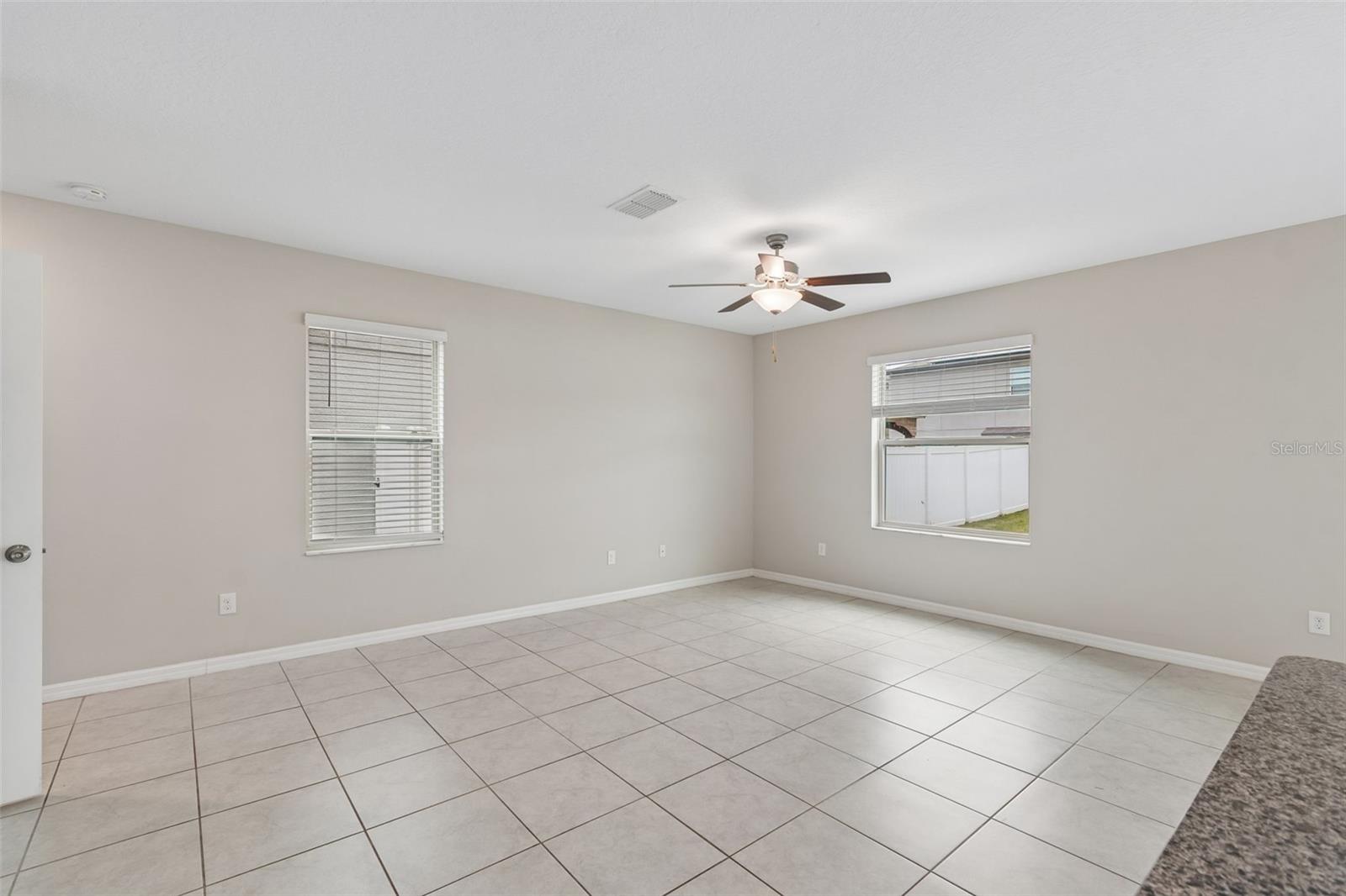 3715 Daisy Bloom Pl Property Photo 15