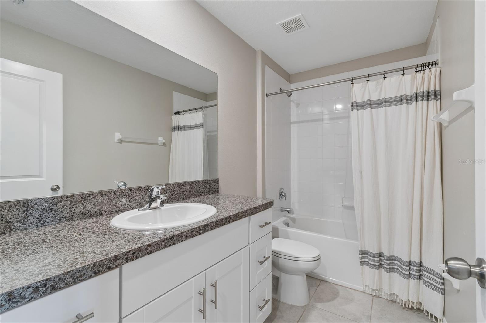 3715 Daisy Bloom Pl Property Photo 29