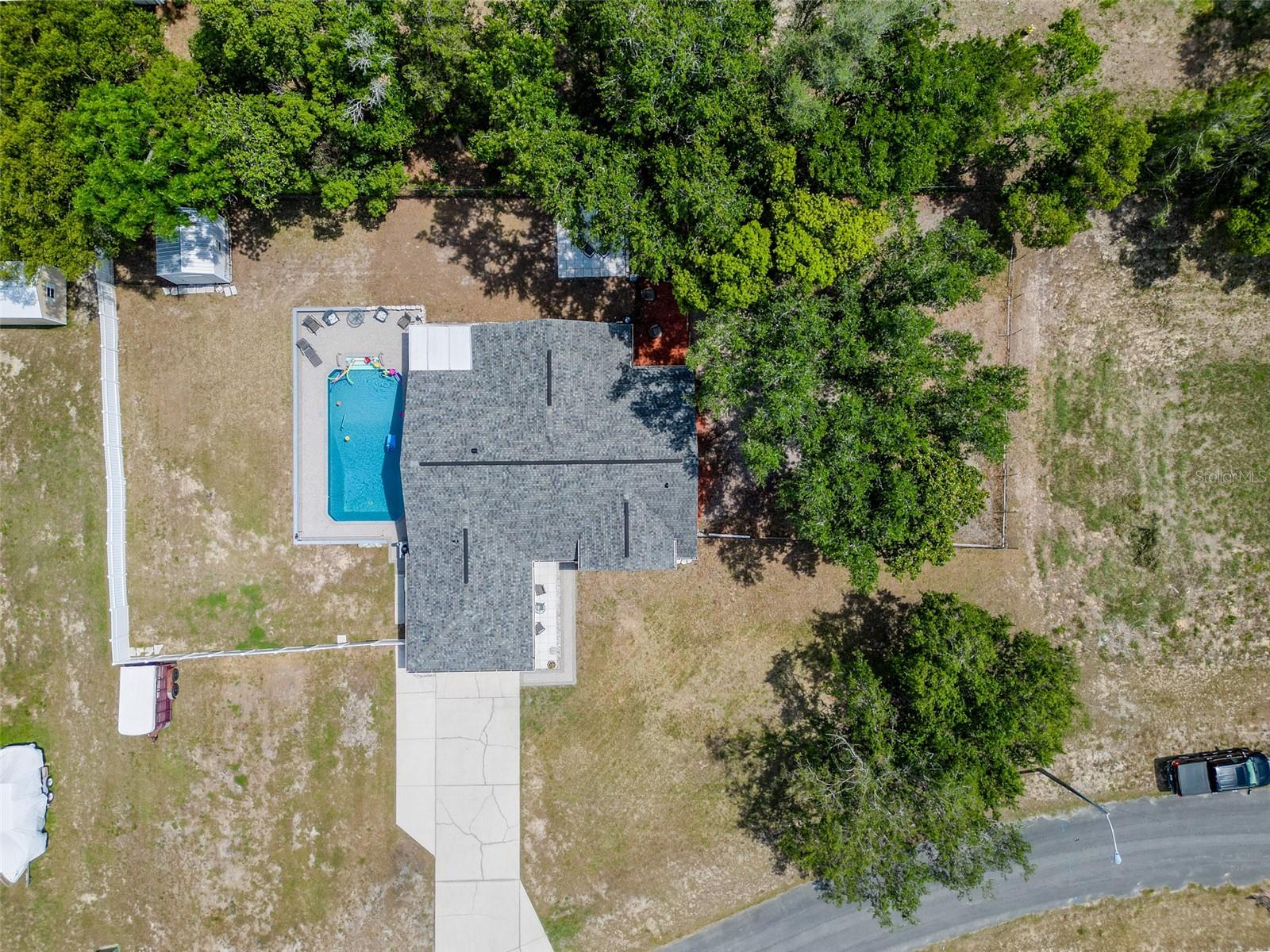12090 Venice Dr Property Photo 4