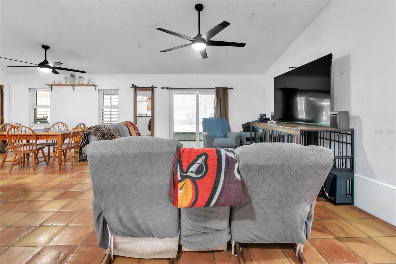 12090 Venice Dr Property Photo 10