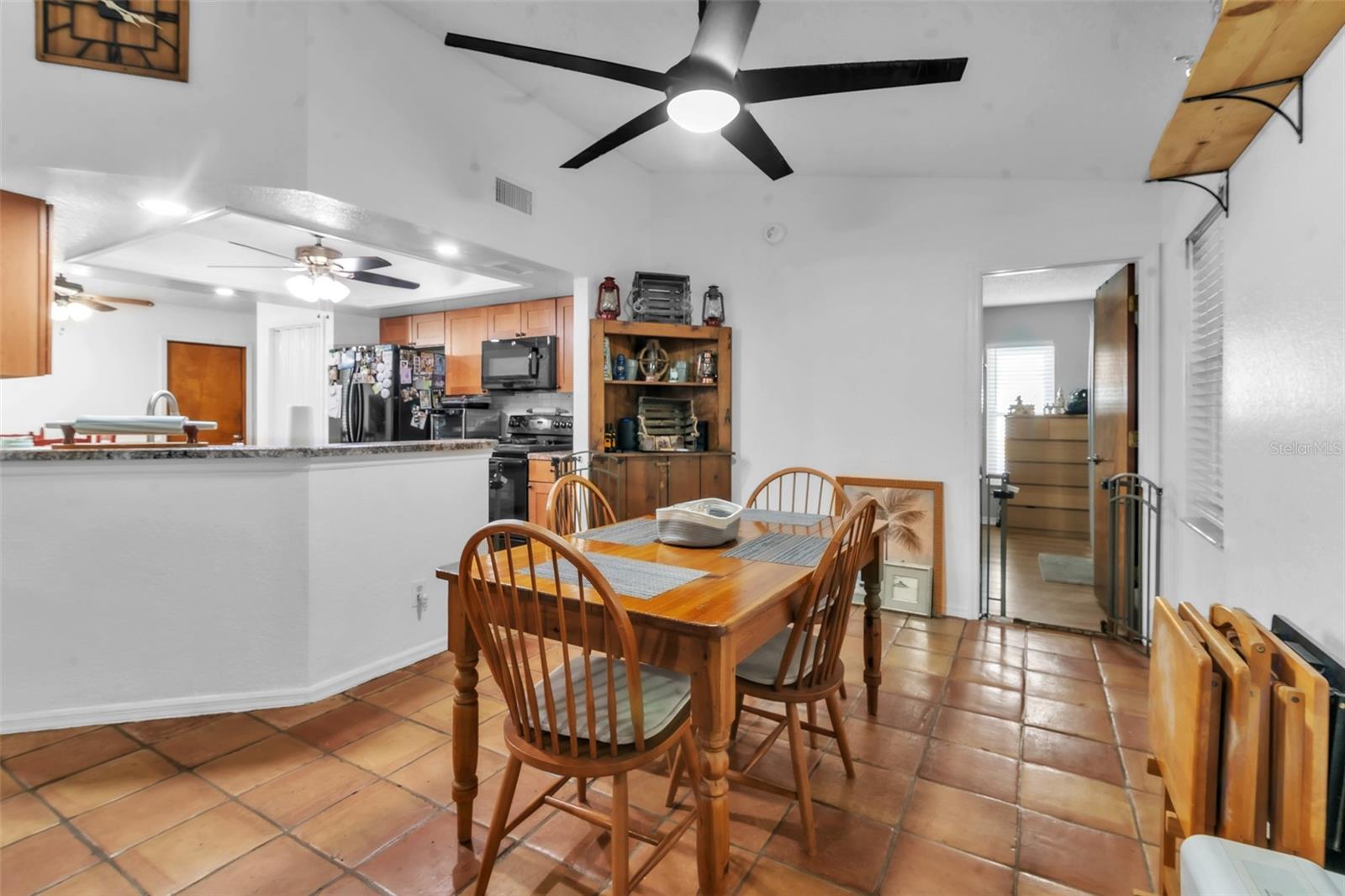 12090 Venice Dr Property Photo 12