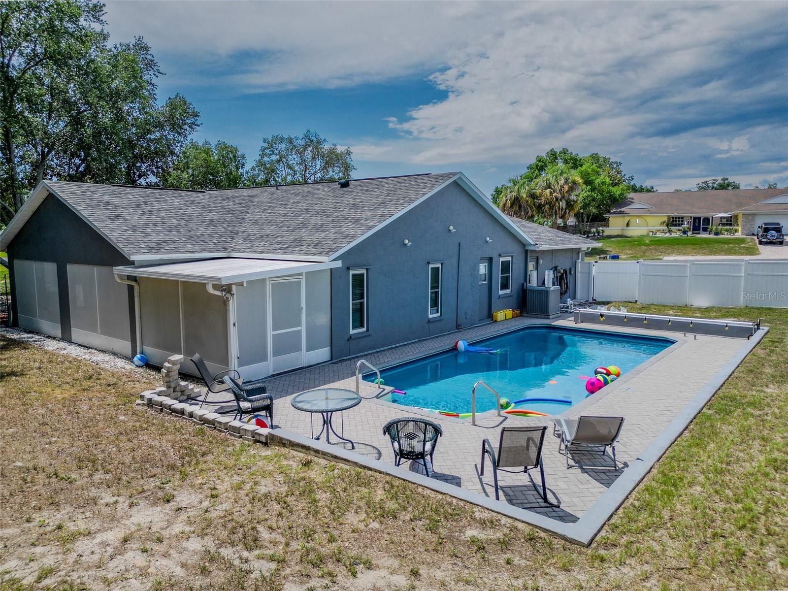 12090 Venice Dr Property Photo 38