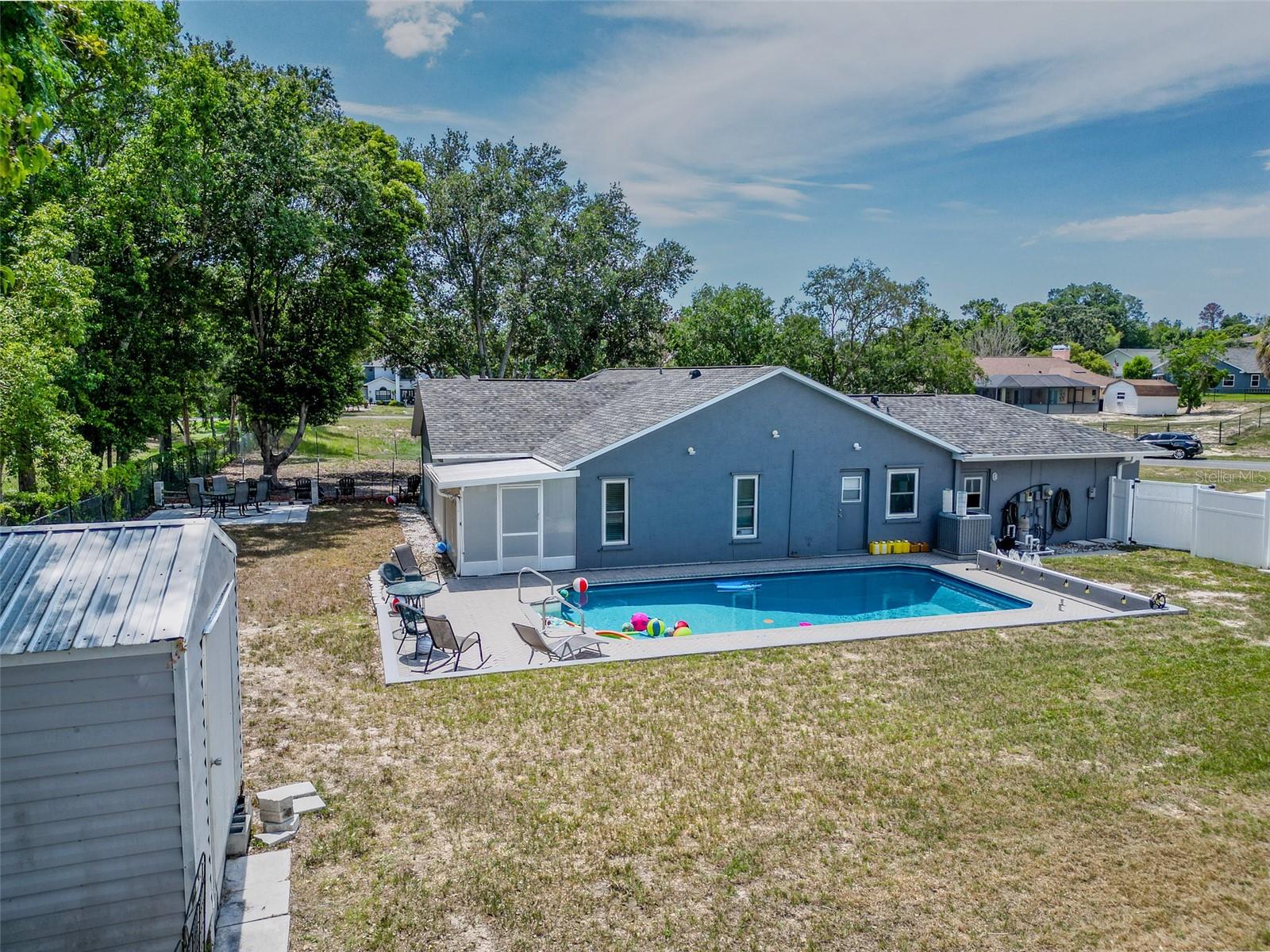 12090 Venice Dr Property Photo 44