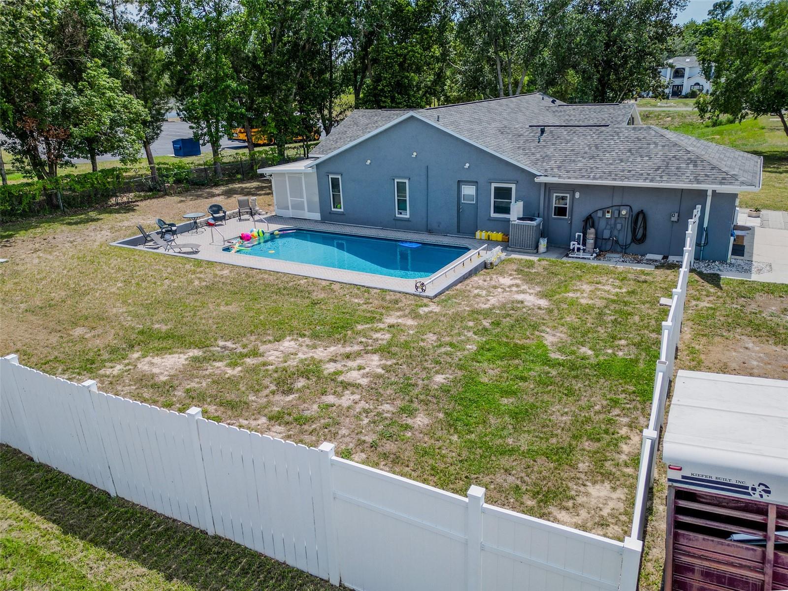 12090 Venice Dr Property Photo 45