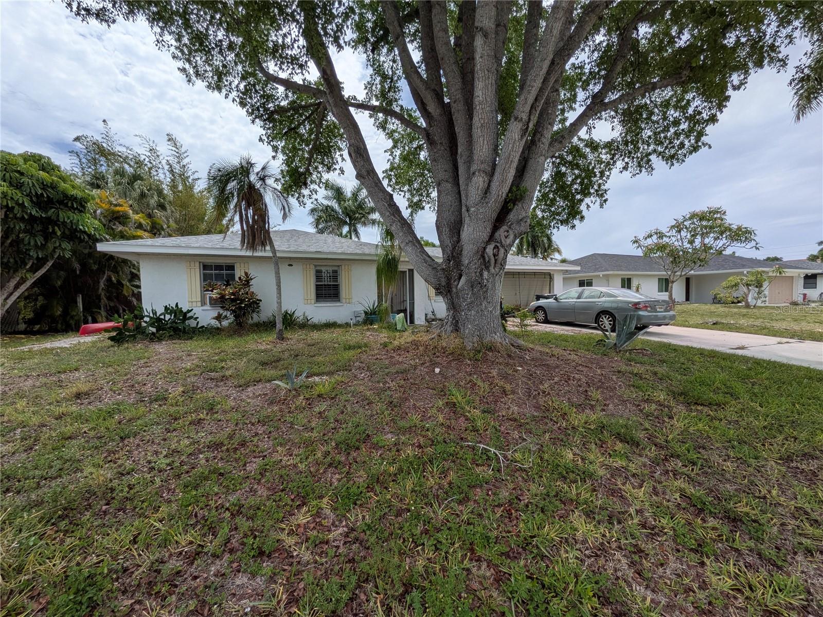 7167 COLUMBIA CIR