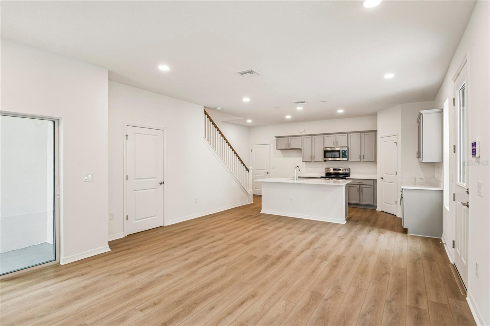 616 Silver Stream Ct Property Photo 10
