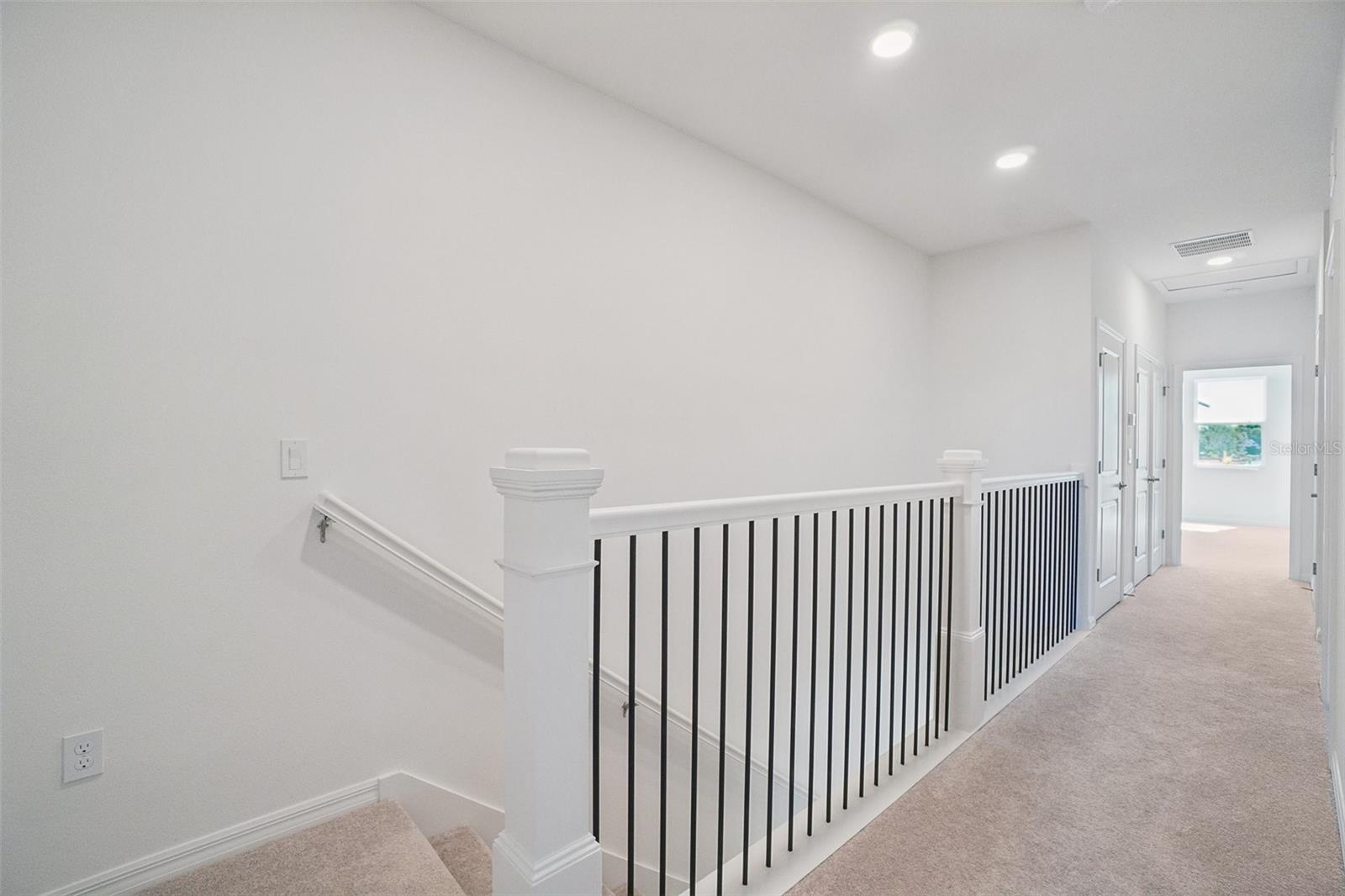 616 Silver Stream Ct Property Photo 18
