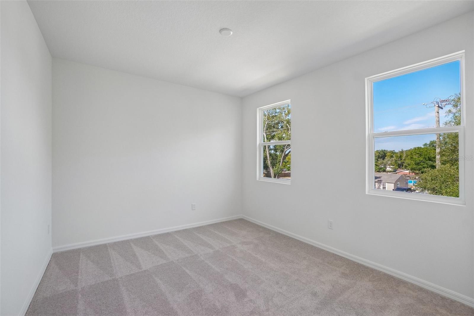 616 Silver Stream Ct Property Photo 19