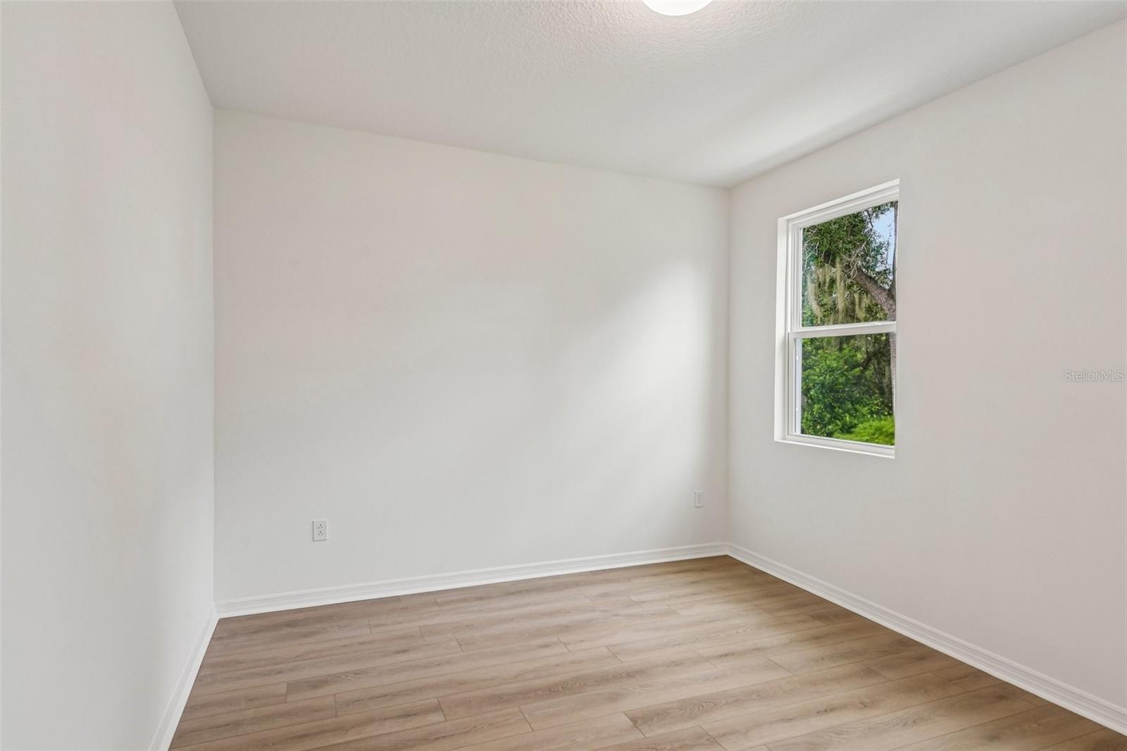 616 Silver Stream Ct Property Photo 21