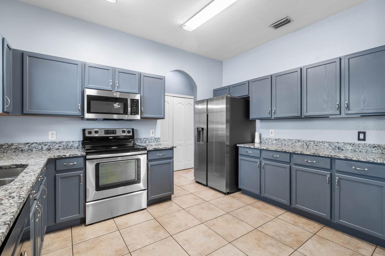 9839 Laurel Ledge Dr Property Photo 18