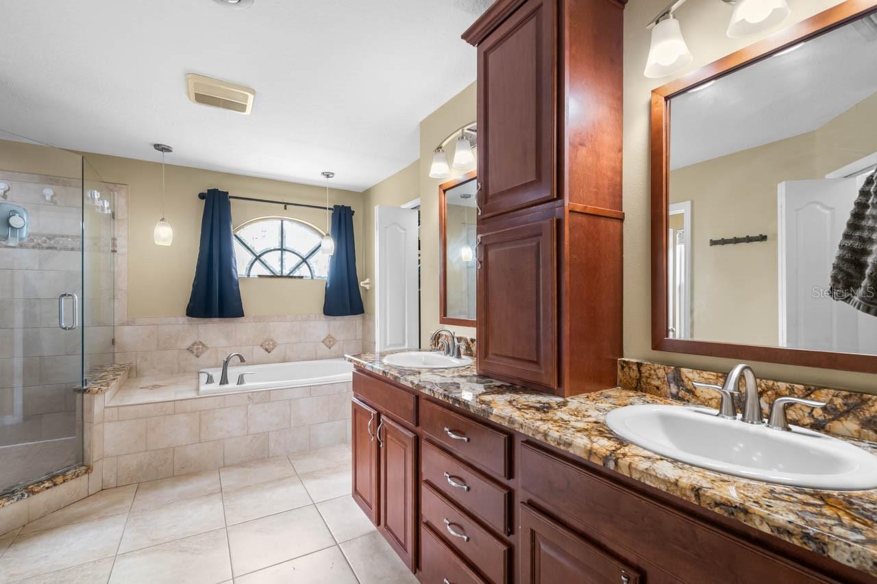 9839 Laurel Ledge Dr Property Photo 31