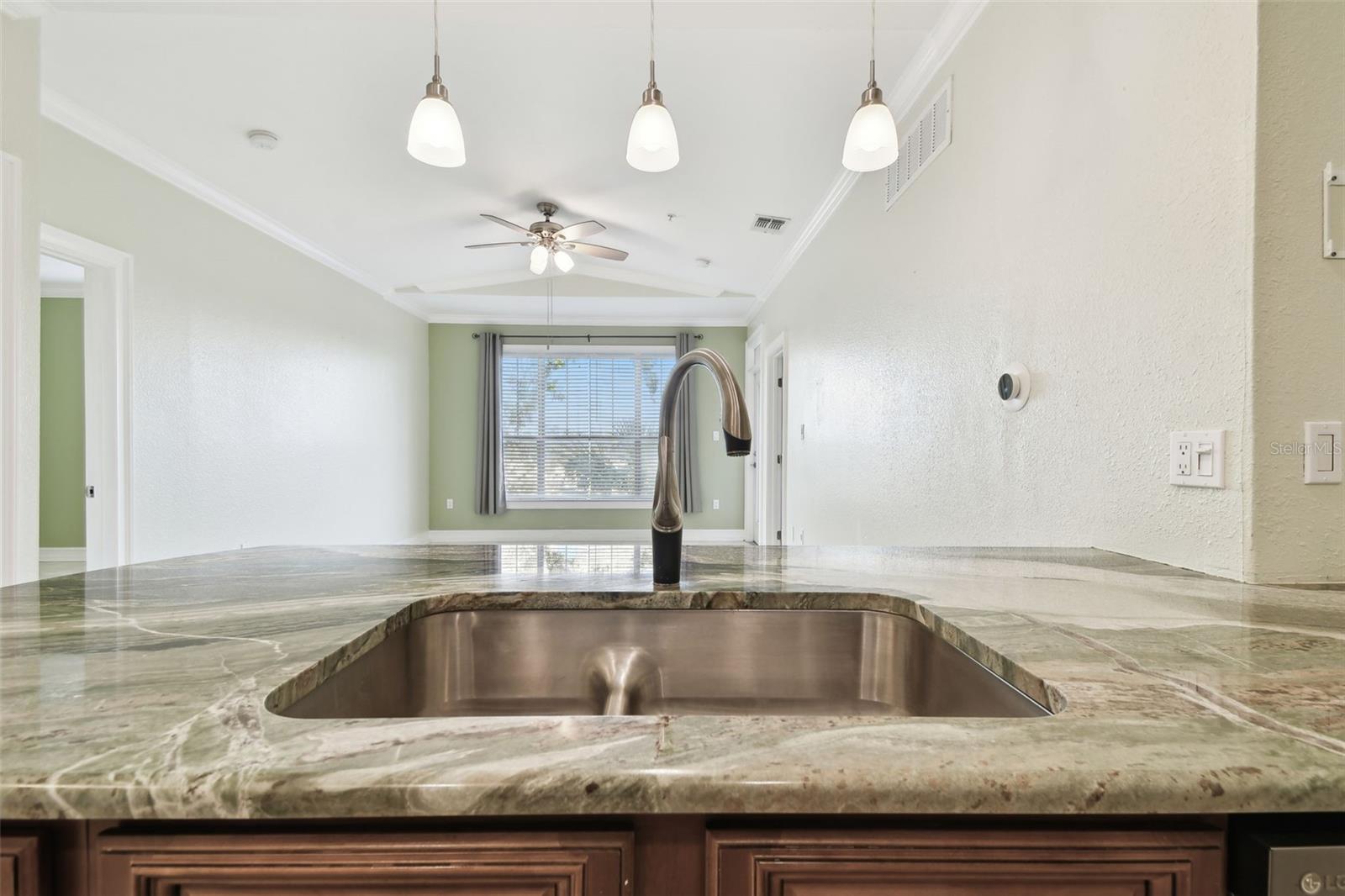TB8515856 Property Photo 9